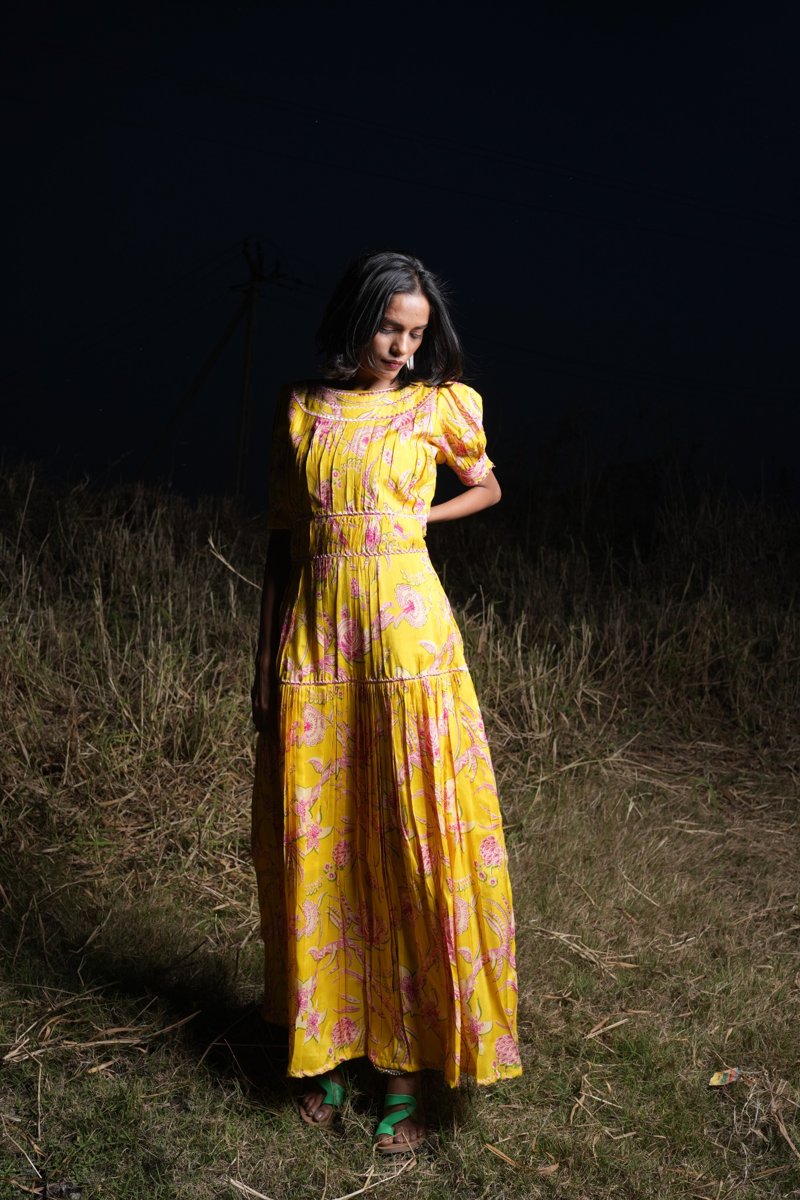 Exquisite Floral Print & Fabric