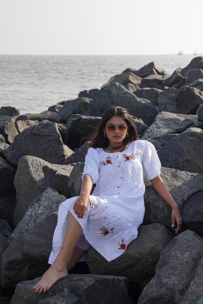 Boho Chic: White Embroidered Dress with Floral Detailing